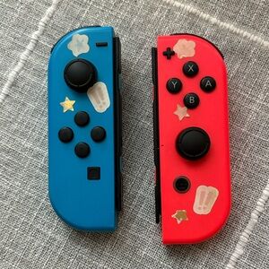 Nintendo Joy-Con Controllers - Vibrant Blue and Red